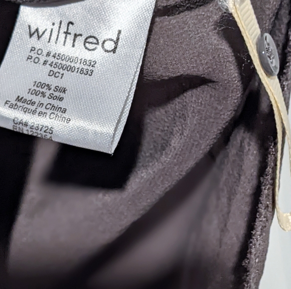 ARITZIA Wilfred Grey Silk Blouse, Loose fit, XS. - Picture 5 of 11